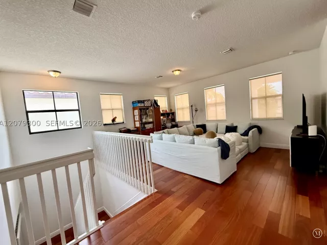 4-bedroom home for rent in Cooper City - 2673 NW 83rd Ter 2673 - MondialRealty