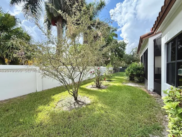 4-bedroom home for rent in Cooper City - 2673 NW 83rd Ter 2673 - MondialRealty