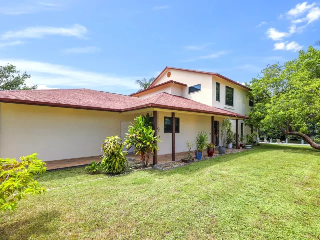 4-bedroom home for sale in Fort Lauderdale - 4406 SW 35th Avenue - MondialRealty