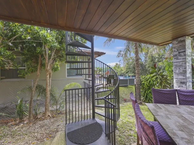 4-bedroom home for sale in Fort Lauderdale - 4406 SW 35th Avenue - MondialRealty