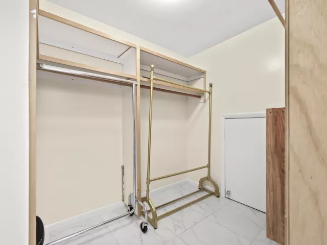 4-bedroom home for sale in Fort Lauderdale - 4406 SW 35th Avenue - MondialRealty
