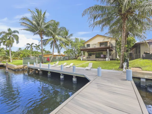 4-bedroom home for sale in Fort Lauderdale - 4406 SW 35th Avenue - MondialRealty