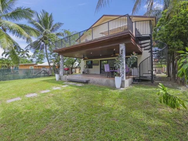 4-bedroom home for sale in Fort Lauderdale - 4406 SW 35th Avenue - MondialRealty