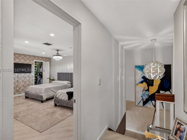 2-bedroom home for sale in Doral - 9852 NW 52nd Ter - MondialRealty