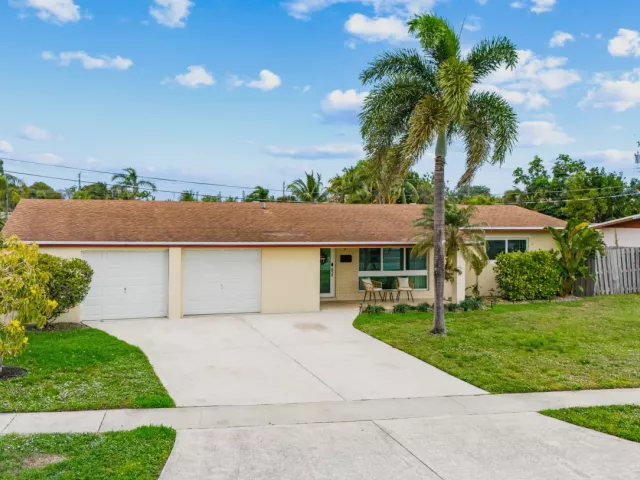 3-bedroom home for sale in Deerfield Beach - 5 SE 11th Court - MondialRealty
