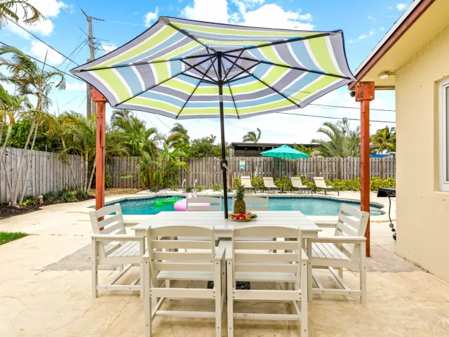 3-bedroom home for sale in Deerfield Beach - 5 SE 11th Court - MondialRealty