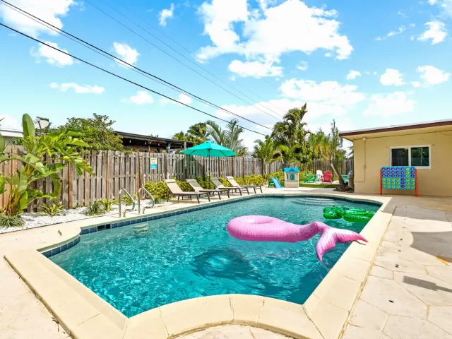 3-bedroom home for sale in Deerfield Beach - 5 SE 11th Court - MondialRealty