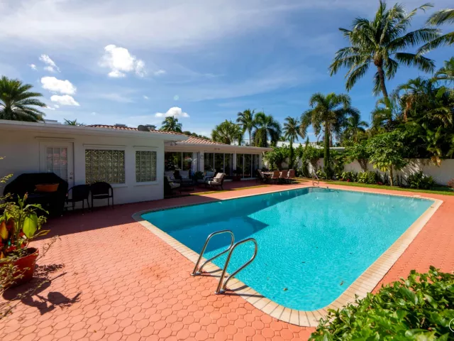 3-bedroom home for rent in Boca Raton - 349 NE 2ND Street - MondialRealty