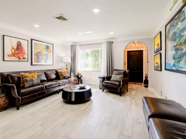 3-bedroom home for rent in Boca Raton - 349 NE 2ND Street - MondialRealty