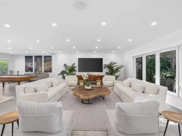 4-bedroom home for sale in Fort Lauderdale - 41 S COMPASS Drive - MondialRealty