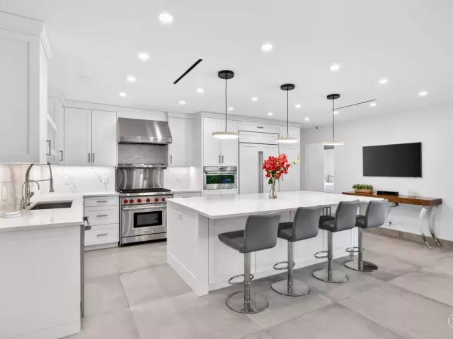 4-bedroom home for sale in Fort Lauderdale - 41 S COMPASS Drive - MondialRealty