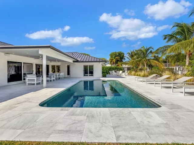 4-bedroom home for sale in Fort Lauderdale - 41 S COMPASS Drive - MondialRealty