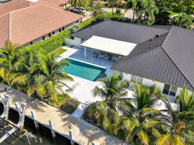4-bedroom home for sale in Fort Lauderdale - 41 S COMPASS Drive - MondialRealty