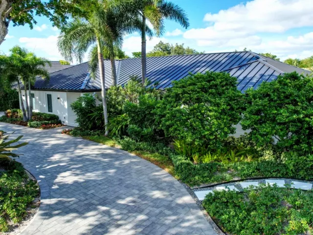 4-bedroom home for sale in Fort Lauderdale - 41 S COMPASS Drive - MondialRealty