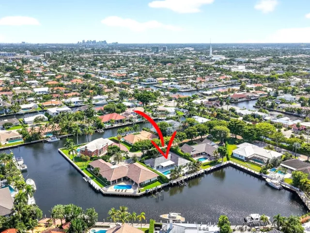 4-bedroom home for sale in Fort Lauderdale - 41 S COMPASS Drive - MondialRealty