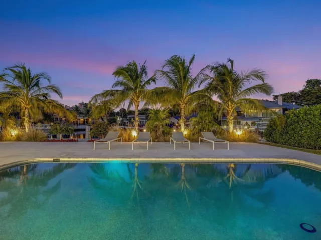4-bedroom home for sale in Fort Lauderdale - 41 S COMPASS Drive - MondialRealty