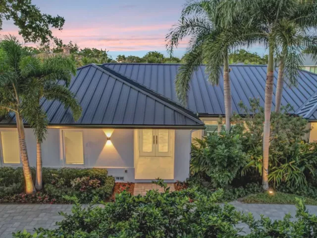 4-bedroom home for sale in Fort Lauderdale - 41 S COMPASS Drive - MondialRealty