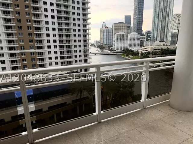 1-bedroom condo for rent in Miami - 901 Brickell Key Blvd 1102 - MondialRealty