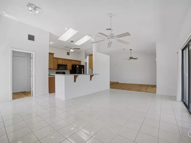 3-bedroom home for rent in Boca Raton - 7000 NW 4th Avenue - MondialRealty