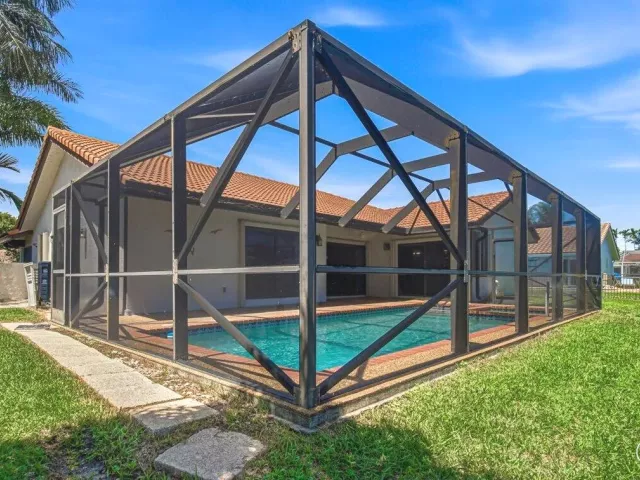 3-bedroom home for rent in Boca Raton - 7000 NW 4th Avenue - MondialRealty