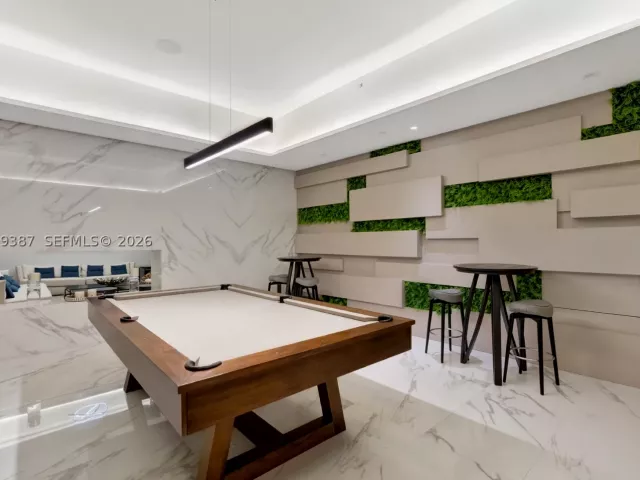 2-bedroom condo for rent in Aventura - 1000 Island Blvd 1510 - MondialRealty