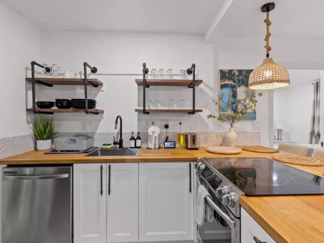 3-bedroom home for sale in Fort Lauderdale - 1521 SW 4th Avenue - MondialRealty