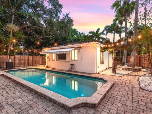 3-bedroom home for sale in Fort Lauderdale - 1521 SW 4th Avenue - MondialRealty