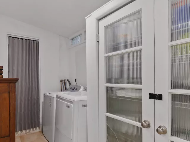 3-bedroom home for sale in Fort Lauderdale - 1521 SW 4th Avenue - MondialRealty