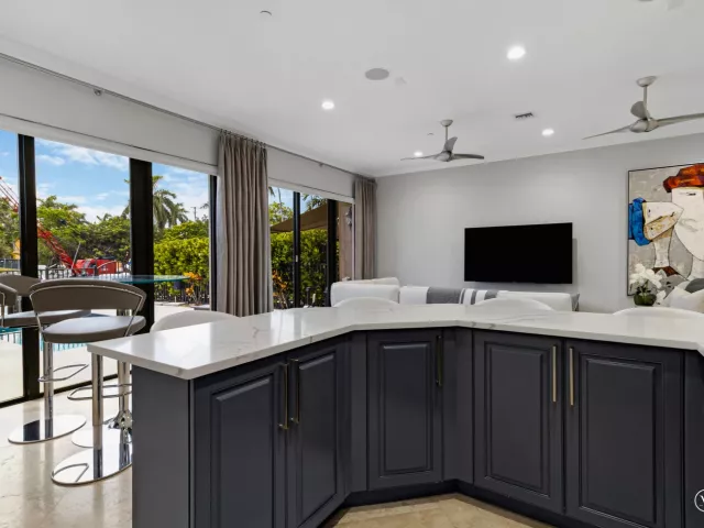 4-bedroom home for sale in Pompano Beach - 2166 SE 7TH Street 2166 - MondialRealty