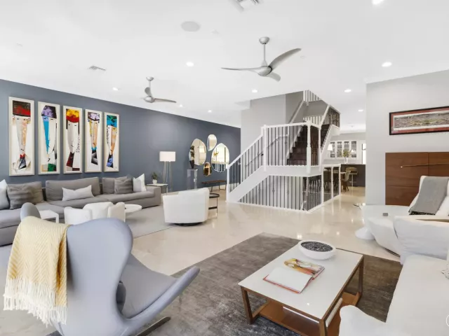 4-bedroom home for sale in Pompano Beach - 2166 SE 7TH Street 2166 - MondialRealty