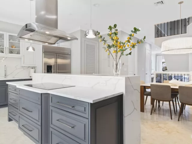 4-bedroom home for sale in Pompano Beach - 2166 SE 7TH Street 2166 - MondialRealty