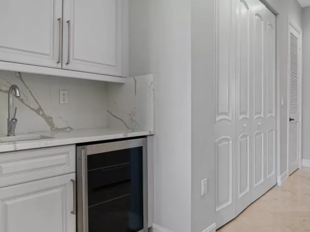 4-bedroom home for sale in Pompano Beach - 2166 SE 7TH Street 2166 - MondialRealty