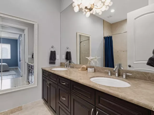 4-bedroom home for sale in Pompano Beach - 2166 SE 7TH Street 2166 - MondialRealty