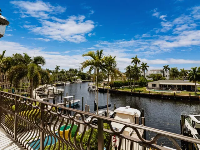 4-bedroom home for sale in Pompano Beach - 2166 SE 7TH Street 2166 - MondialRealty