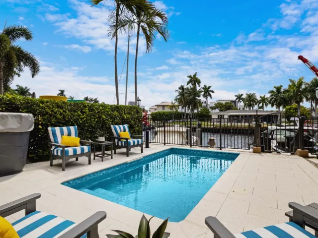 4-bedroom home for sale in Pompano Beach - 2166 SE 7TH Street 2166 - MondialRealty
