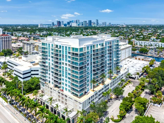 2-bedroom condo for sale in Fort Lauderdale - 1819 SE 17TH Street 708 - MondialRealty