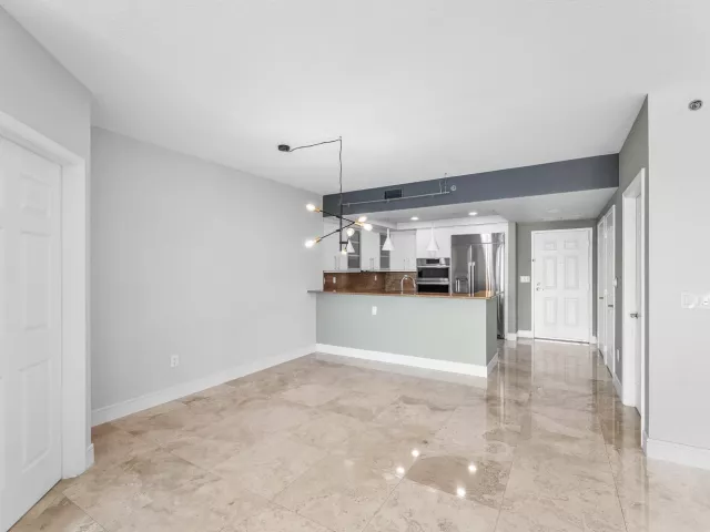 2-bedroom condo for sale in Fort Lauderdale - 1819 SE 17TH Street 708 - MondialRealty