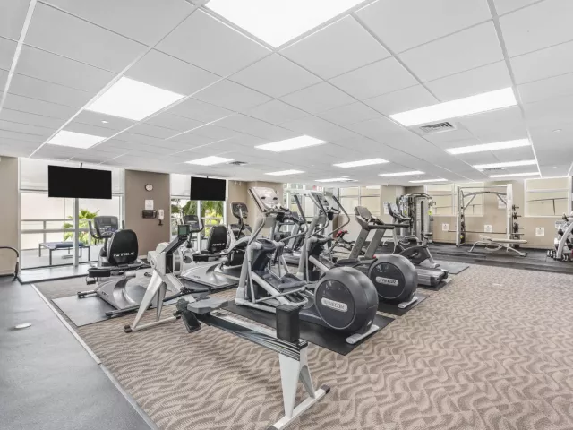 2-bedroom condo for sale in Fort Lauderdale - 1819 SE 17TH Street 708 - MondialRealty