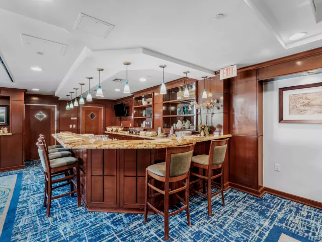 2-bedroom condo for sale in Fort Lauderdale - 1819 SE 17TH Street 708 - MondialRealty