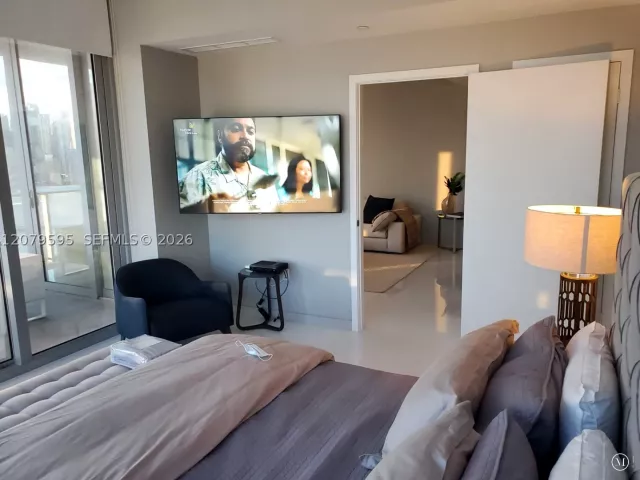 3-bedroom condo for rent in Miami - 851 NE 1st Ave 1511 - MondialRealty
