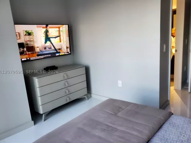 3-bedroom condo for rent in Miami - 851 NE 1st Ave 1511 - MondialRealty