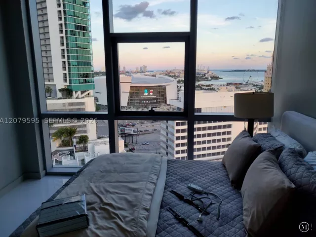 3-bedroom condo for rent in Miami - 851 NE 1st Ave 1511 - MondialRealty