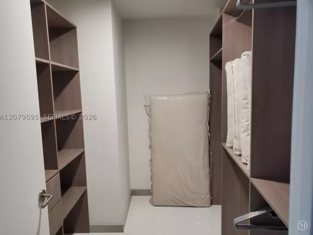 3-bedroom condo for rent in Miami - 851 NE 1st Ave 1511 - MondialRealty