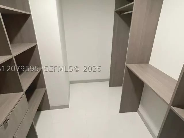 3-bedroom condo for rent in Miami - 851 NE 1st Ave 1511 - MondialRealty