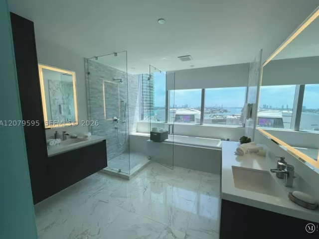 3-bedroom condo for rent in Miami - 851 NE 1st Ave 1511 - MondialRealty