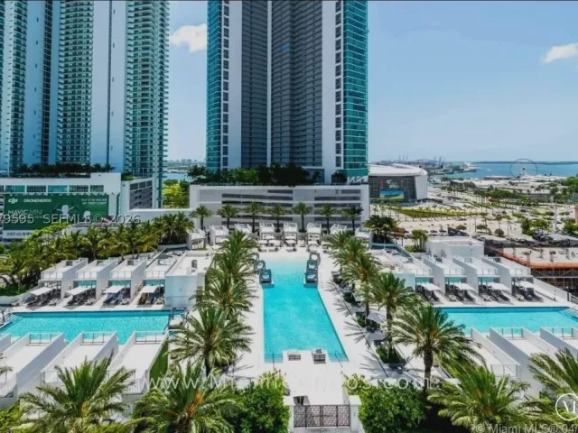 3-bedroom condo for rent in Miami - 851 NE 1st Ave 1511 - MondialRealty