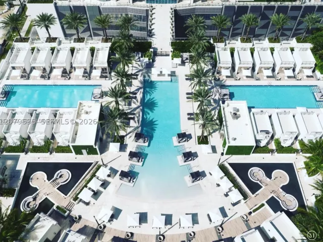 3-bedroom condo for rent in Miami - 851 NE 1st Ave 1511 - MondialRealty
