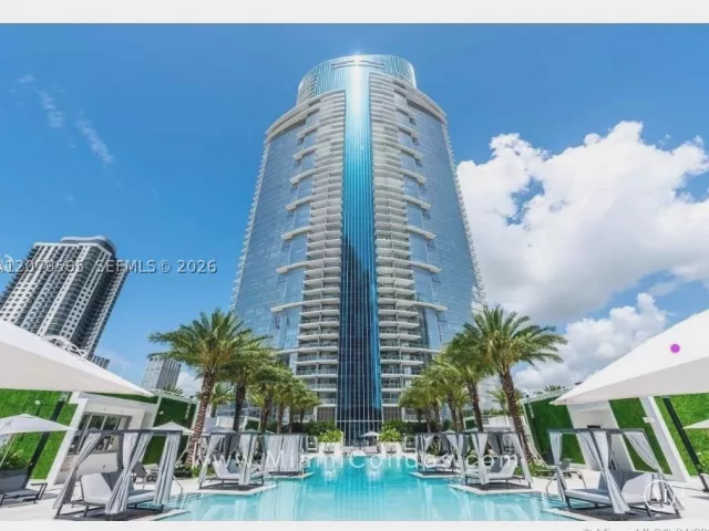 3-bedroom condo for rent in Miami - 851 NE 1st Ave 1511 - MondialRealty