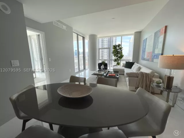 3-bedroom condo for rent in Miami - 851 NE 1st Ave 1511 - MondialRealty