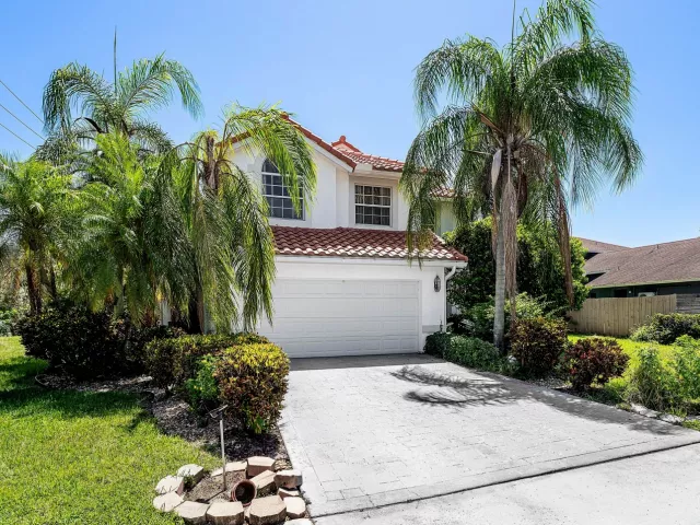 4-bedroom home for rent in Boca Raton - 2350 NW 5TH Avenue - MondialRealty